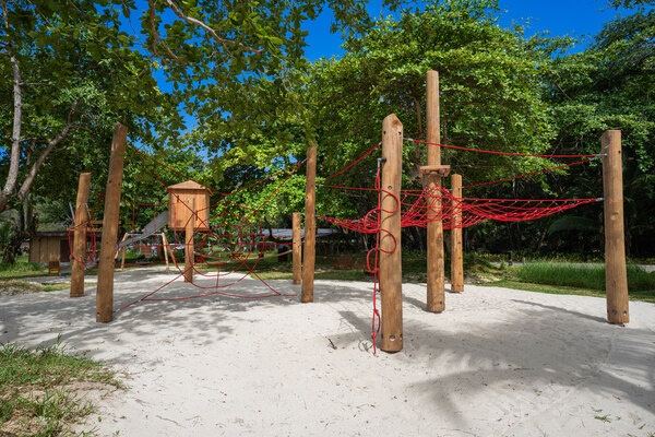 Climbing Forest Type 01, rope colour = red