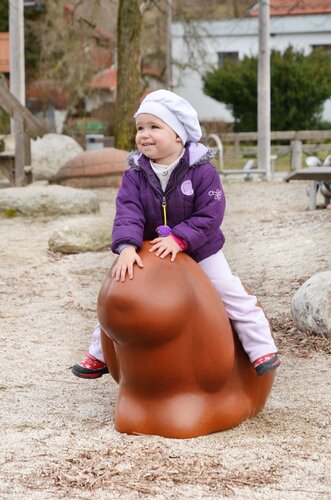 4.73020 Streichelstein Hase