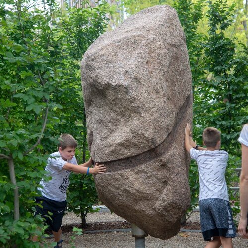 10.91540 Turning Stone