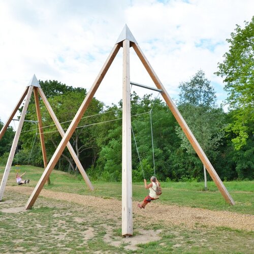 10.93000 Partner Swing Pyramid